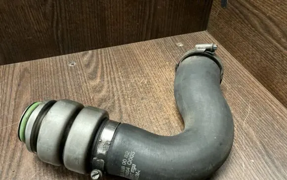 Mercedes-Benz Sprinter W906 Intercooler hose/pipe 9065280082 6461400087