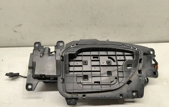 Hyundai Kona I Electric car charge socket cover 86340K4AA0