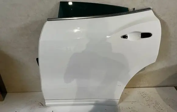 Maserati Levante Rear door HP29051A