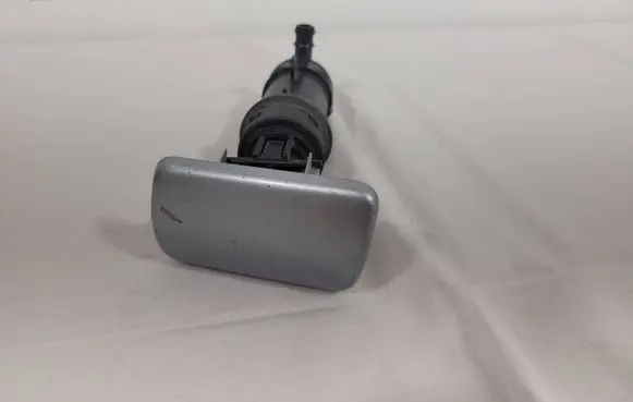Mitsubishi Grandis Headlight washer spray nozzle 87835