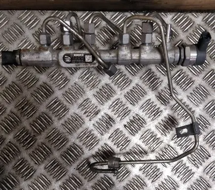 Land Rover Discovery Sport Fuel main line pipe 0445214332