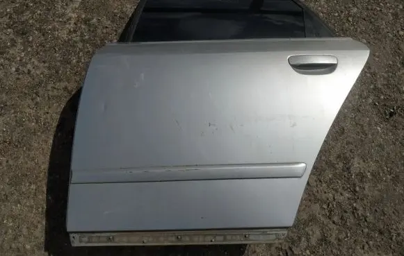 Audi A4 S4 B6 8E 8H Rear door pilkos
