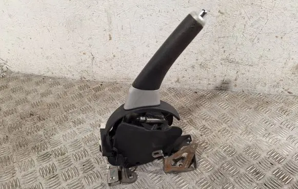 Toyota Auris 150 Hand brake release handle 4620102470B0