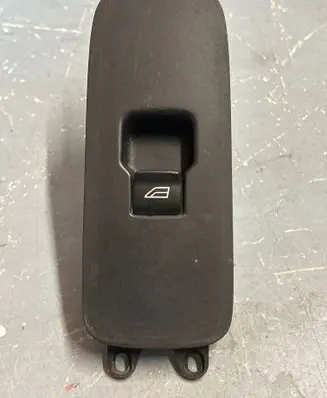 Volvo V50 Electric window control switch 30658448