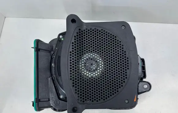 BMW 5 G30 G31 G38 Subwoofer speaker 6801075