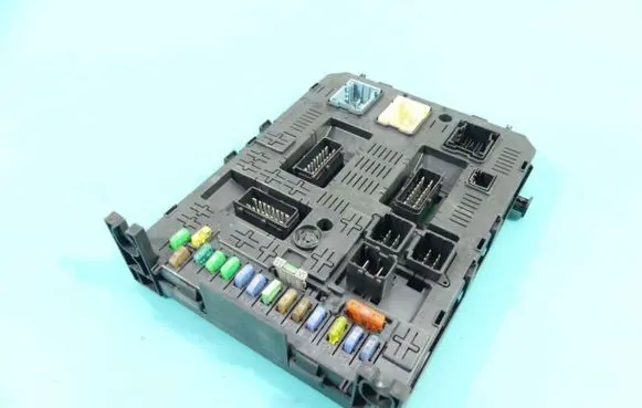 Peugeot Partner Central body control module IMPRK1352772