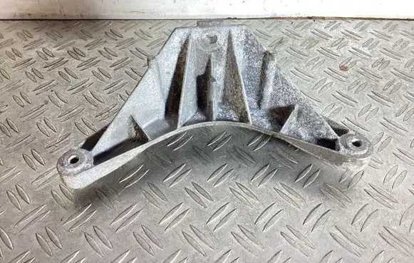 Other engine bay part