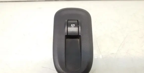 Renault Kangoo II Electric window control switch 8200548968 1007478
