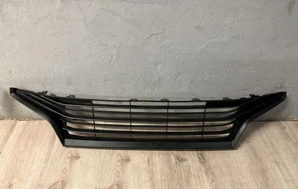 Toyota Yaris XP210 Front bumper lower grill 53112-0D810