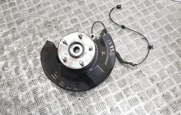 Toyota Corolla E210 E21 Front wheel hub