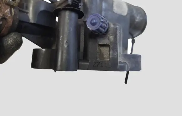 Renault Trafic II (X83) Thermostat/thermostat housing