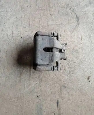 Suzuki SX4 Front brake caliper