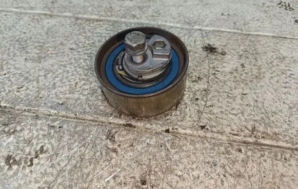 Audi A5 8T 8F Belt tensioner pulley 059109243P