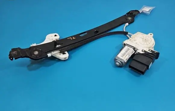 Seat Altea Rear door window regulator with motor 5P0839461A IMPRK1553862