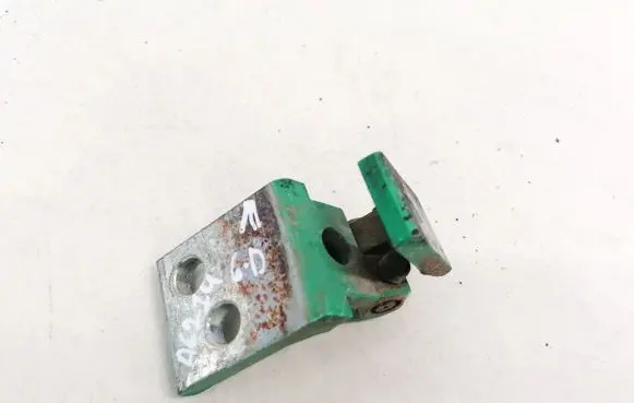 Volkswagen Golf III Rear door lower hinge