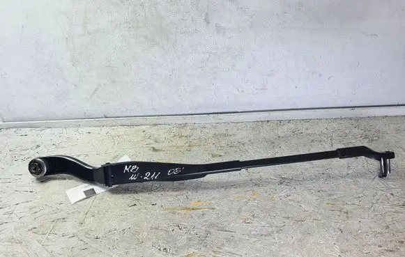 Mercedes-Benz E W211 Front wiper blade arm