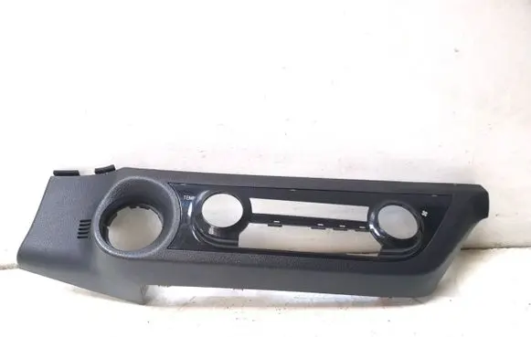 Toyota Hilux (AN120, AN130) Panel trim 75H249