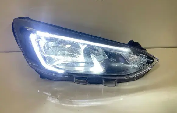 Ford Focus Headlight/headlamp MX7B13E014CC E8175PL
