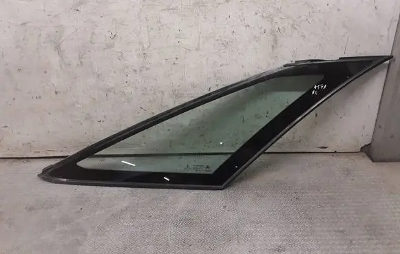 Citroen C4 II Picasso Front triangle window/glass 