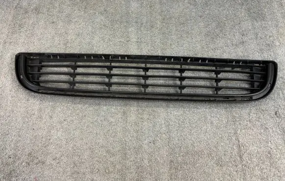 Peugeot Partner Front bumper lower grill 9677603677 K3034