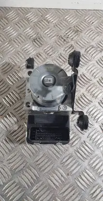 Volvo S60 ABS Pump 32214803 32214772 31660198