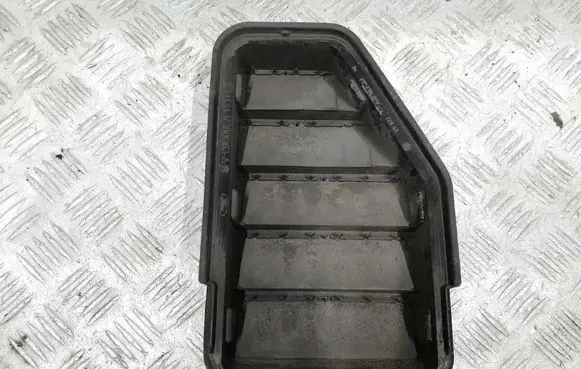 Ford Grand Tourneo Connect Quarter panel pressure vent DT11V280B63A