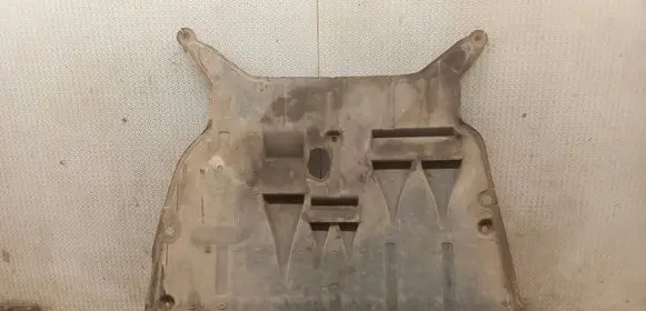 Volvo S60 Engine splash shield/under tray 