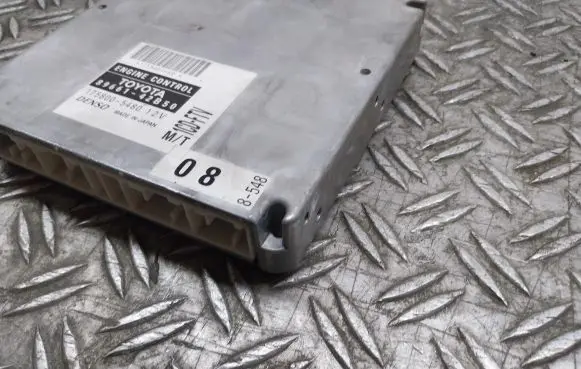 Toyota RAV 4 (XA20) Engine control unit/module