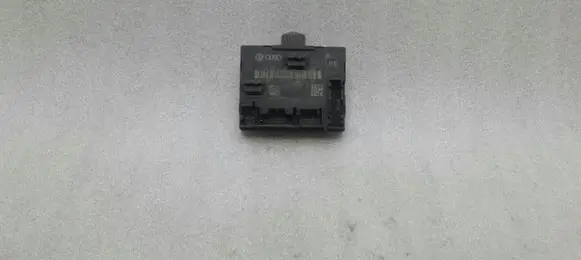 Audi A5 8T 8F Door control unit/module 8T0959793D