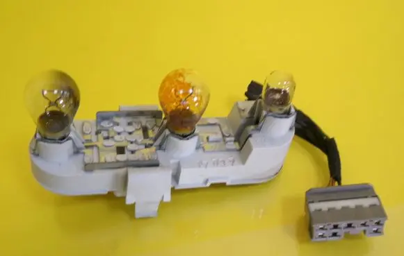 Volvo S40, V40 Tail light bulb cover holder 29262002