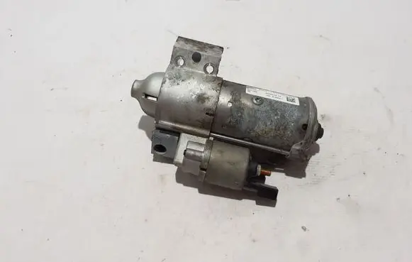BMW X3 G01 Starter motor 8671503