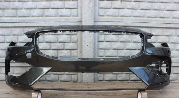 Volvo V60 Front bumper 31690589