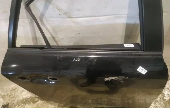 Mazda 3 II Rear door glass trim molding
