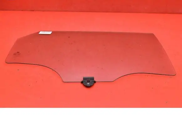 Hyundai Kona I Rear door window glass 