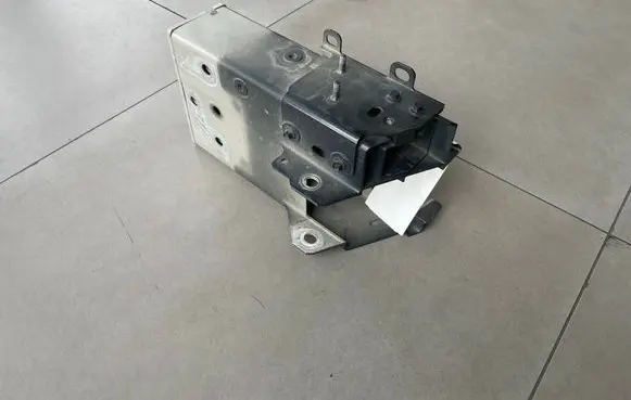 Volvo V60 Front bumper shock/impact absorber 31463044