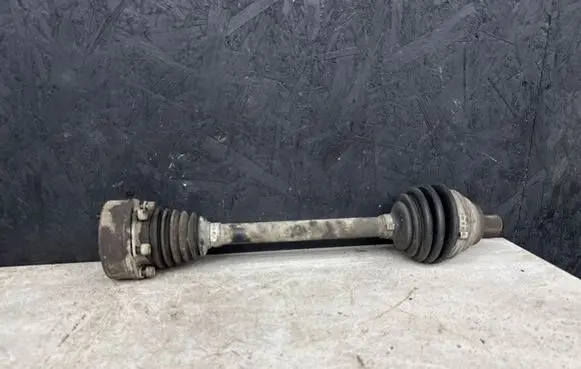 Volkswagen Golf V Front driveshaft