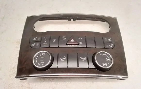 Head unit multimedia control