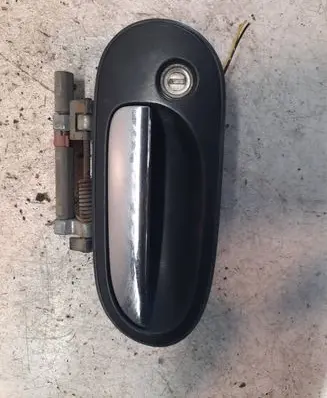 Nissan Almera Tino Front door exterior handle SA830613