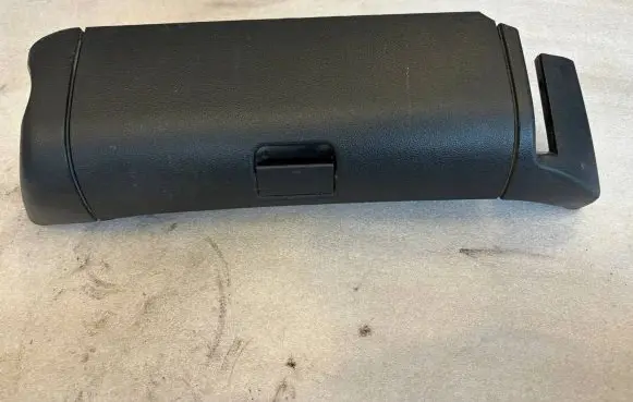 Mercedes-Benz E W211 Seat trim A2118602705 2118602705