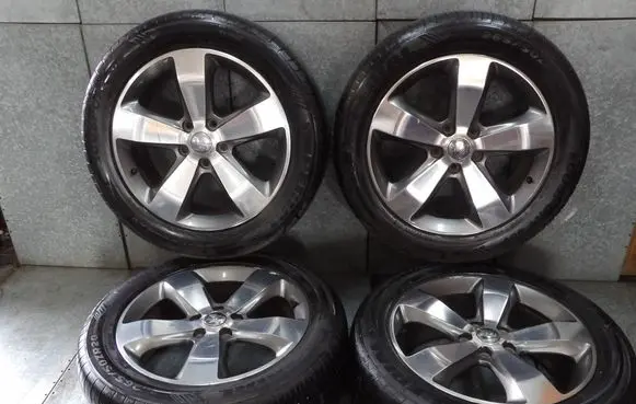 Jeep Grand Cherokee R20 alloy rim 1WQ09TRMAB