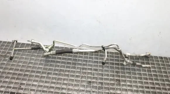 Ford Kuga I Air conditioning (A/C) pipe/hose