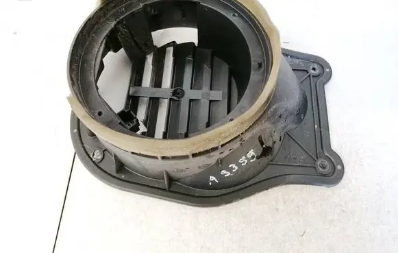 Side speaker trim/cover