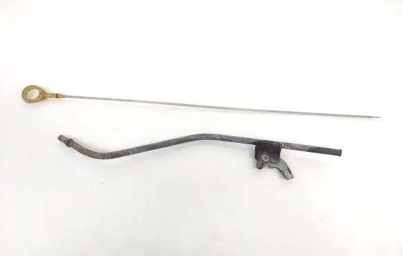 Toyota Auris E180 Oil level dip stick 
