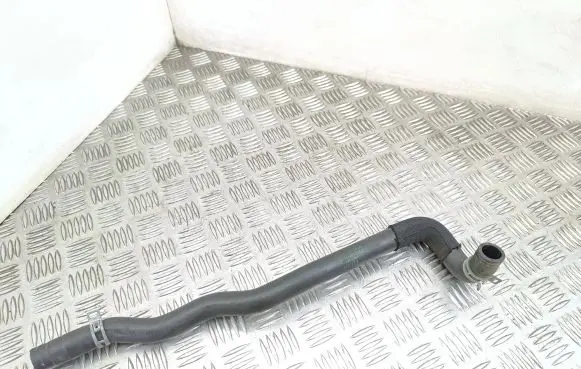 BMW 5 F10 F11 Engine coolant pipe/hose 9119174