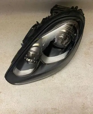 Porsche Cayenne (92A) Headlight/headlamp 7P5941751H 1ZT01174581