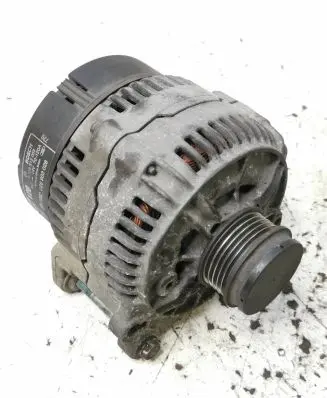 Audi A4 S4 B5 8D Generator/alternator 028903028 0123515003 70120A