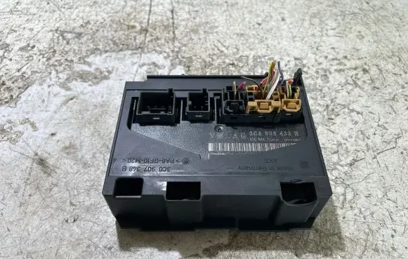Volkswagen PASSAT B6 Comfort/convenience module 3C0959433R S04727H042 S0472H042