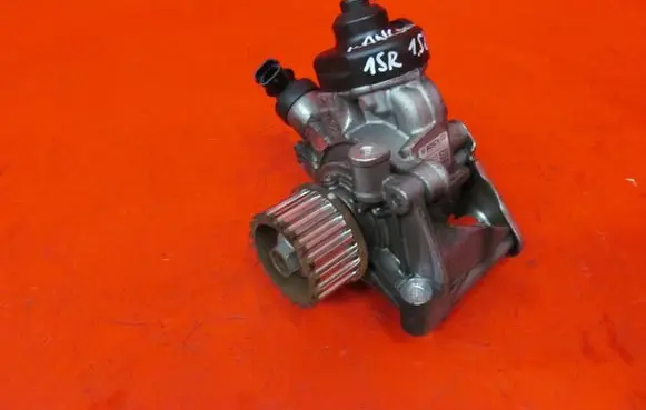 Renault Kangoo II Fuel injection high pressure pump 167007358R 0445010704
