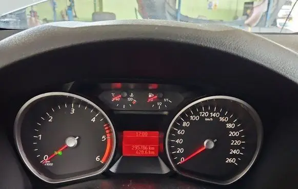 Speedometer (instrument cluster)