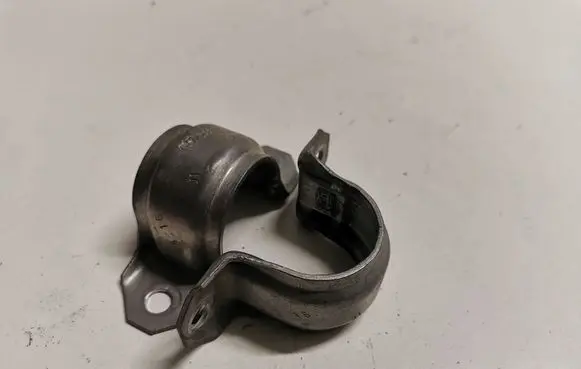 BMW 3 F30 F35 F31 Sway bar bush bracket, front 6792207